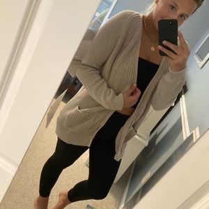 Banana Republic knit sweater - Size MED